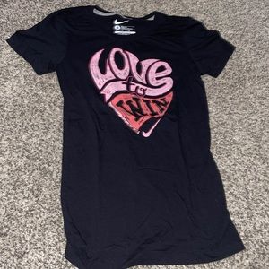 Slim fit Nike kids T-shirt. Size small.